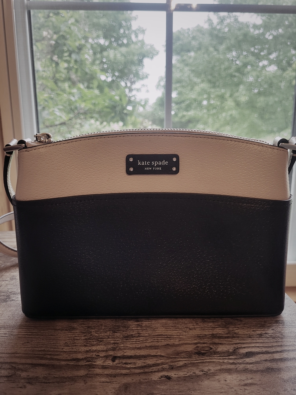 Kate Spade Two-Tone Black & Cream Crossbody Bag - Picture 2 of 7